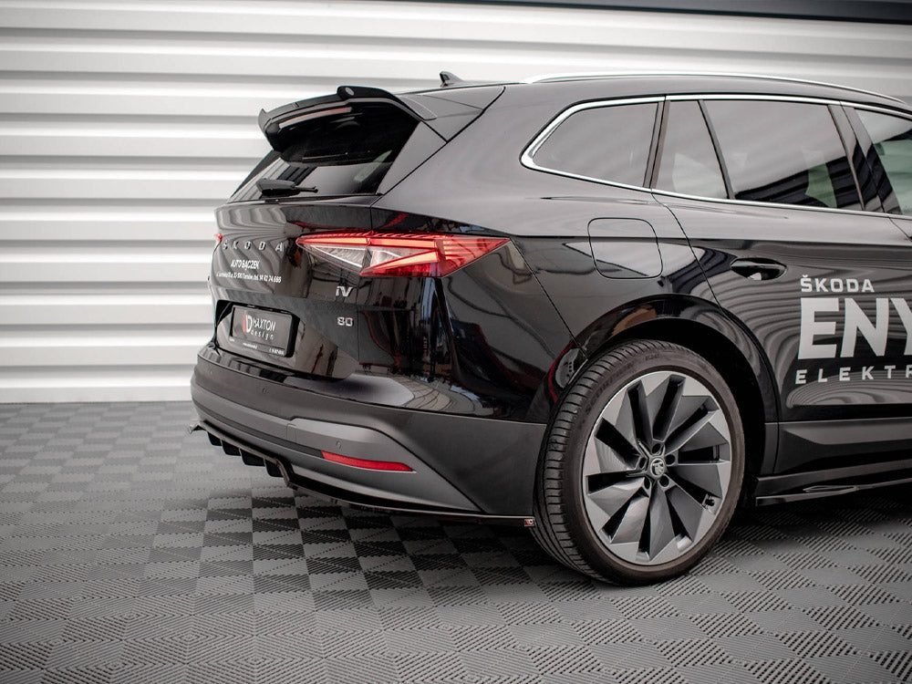 MAXTON DESIGN Central Rear Splitter (Vertical Bars) Skoda Enyaq IV (2020-)