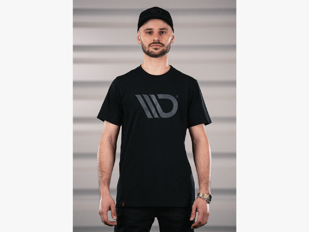 Classic Tshirt Mens - Black - V.2