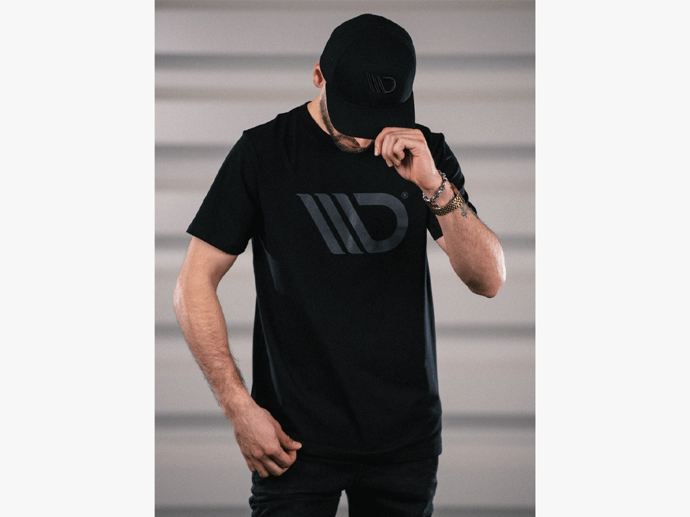 Classic Tshirt Mens - Black - V.2