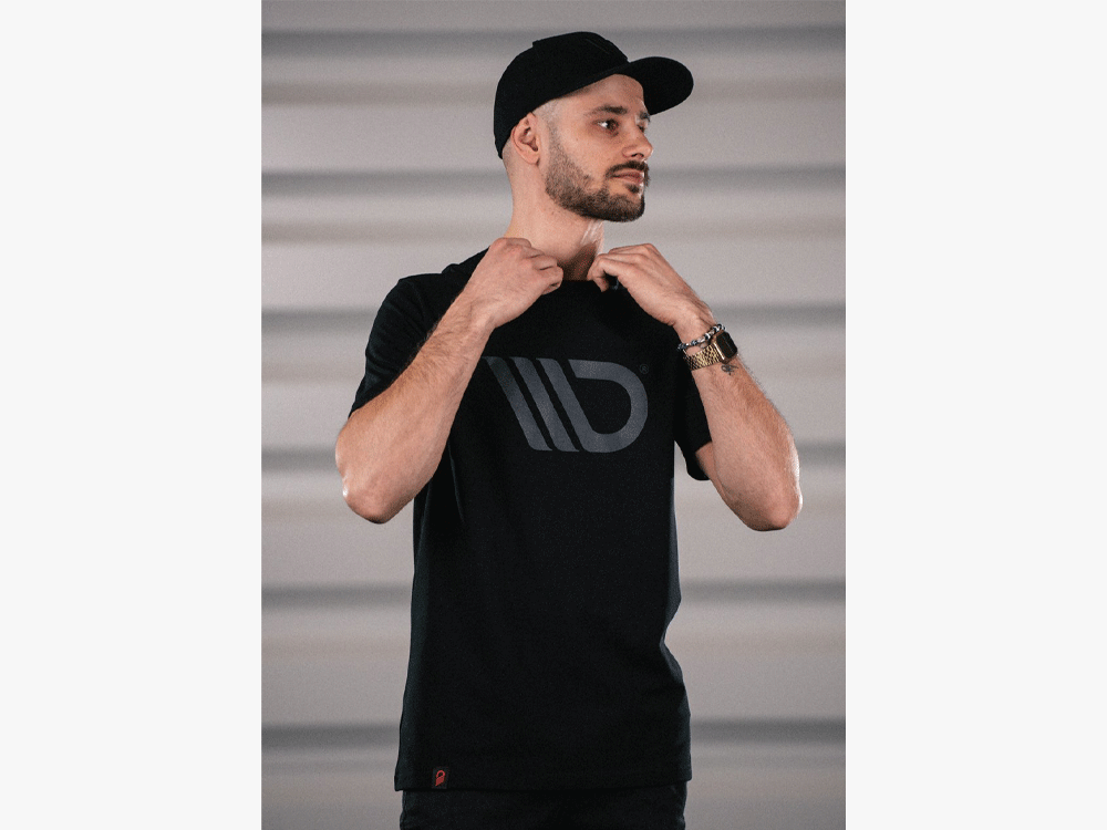 Classic Tshirt Mens - Black - V.2