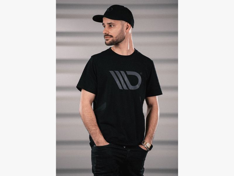Classic Tshirt Mens - Black - V.2