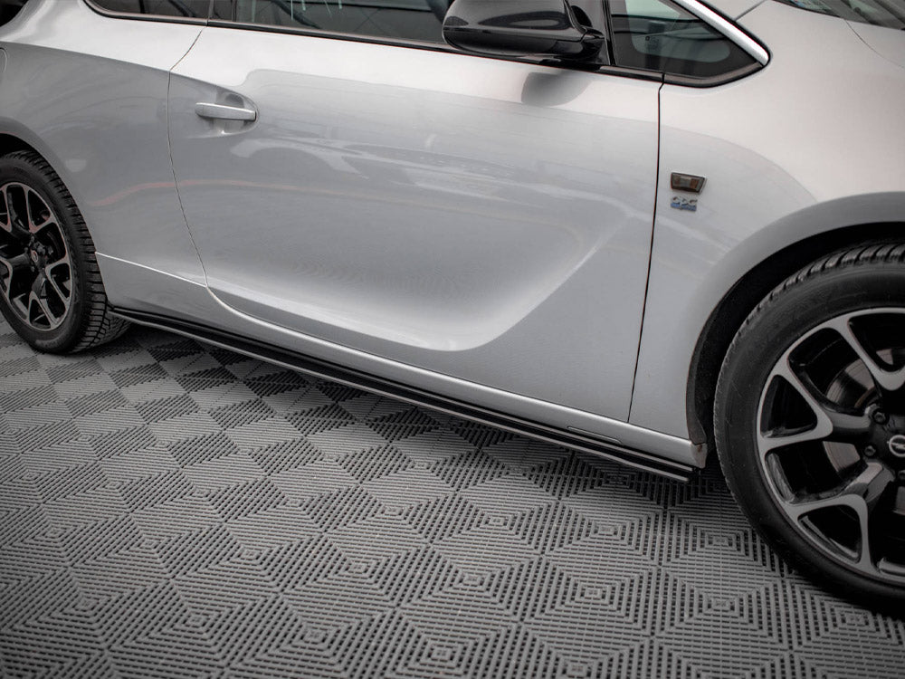Street PRO Side Skirts Diffusers Opel Astra GTC Opc-line J (2011-2018)