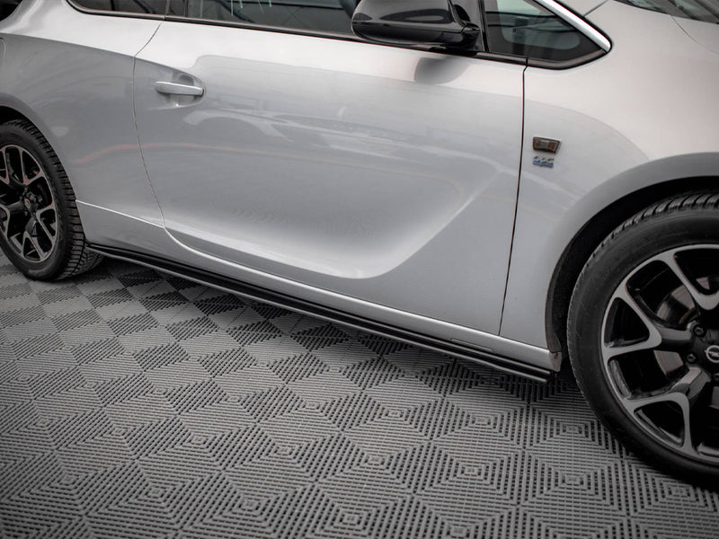 Street PRO Side Skirts Diffusers Opel Astra GTC Opc-line J (2011-2018)