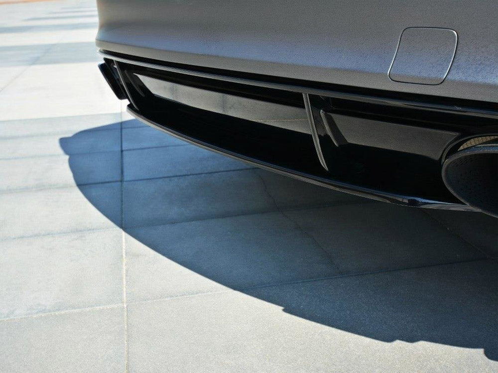 Central Rear Splitter compatible with Audi RS 7 C7