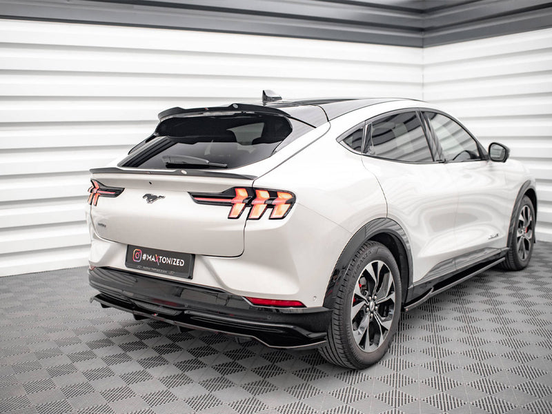 MAXTON DESIGN Central Rear Splitter (Vertical Bars) Ford Mustang Mach-e Mk1