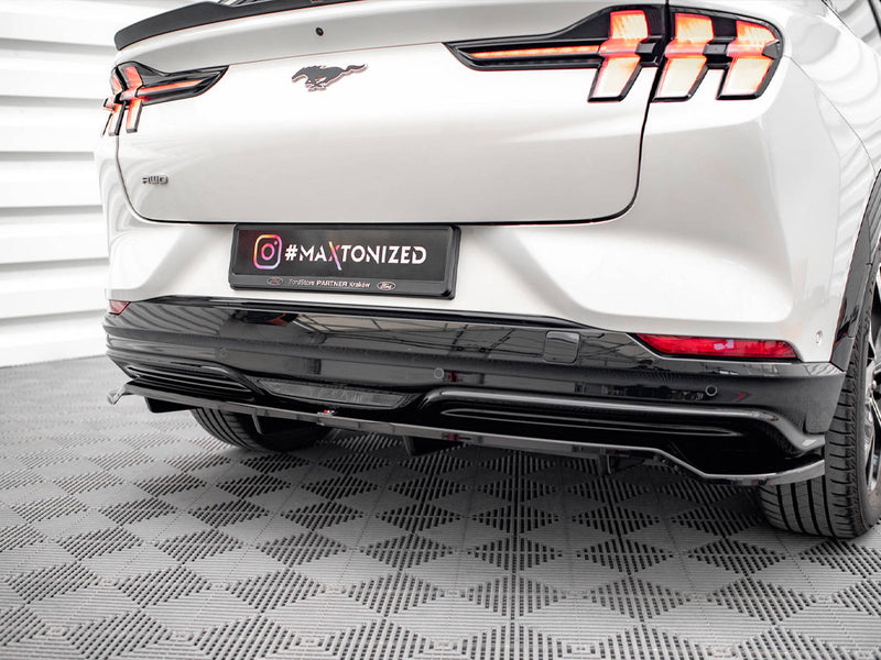 MAXTON DESIGN Central Rear Splitter (Vertical Bars) Ford Mustang Mach-e Mk1