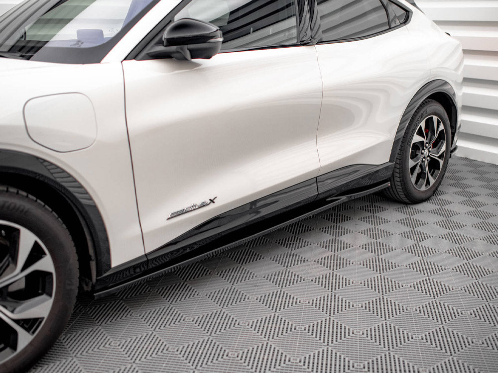 Side Skirts Diffusers compatible with Ford Mustang Mach-e Mk1