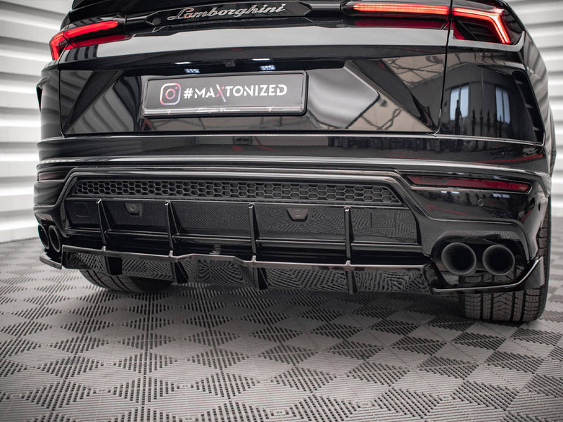 MAXTON DESIGN Central Rear Splitter (Vertical Bars) Lamborghini URUS MK1