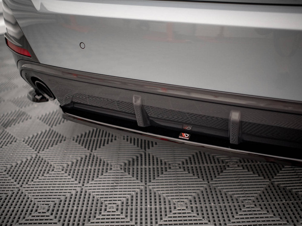 Central Rear Splitter compatible with BMW 4 Gran Coupe M-Pack G26