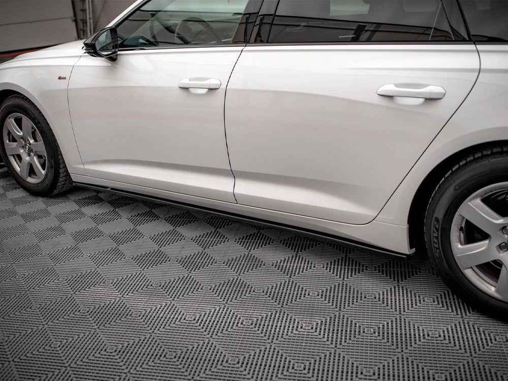 Side Skirts Diffusers compatible with Audi A6 C8