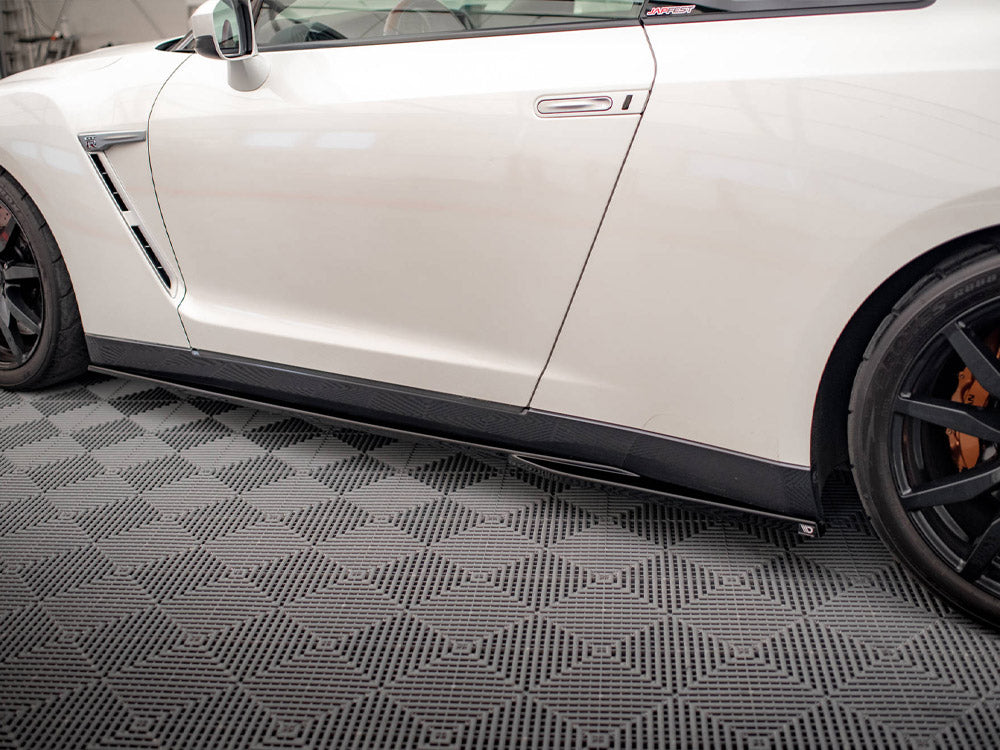 Side Skirts Diffusers compatible with Nissan GT-R R35 1st Facelift