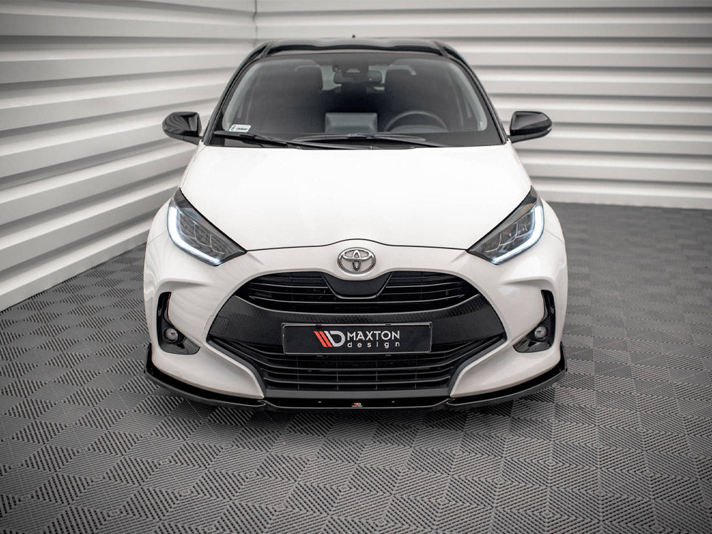 Front Splitter V.1 + Flaps compatible with Toyota Yaris Mk4