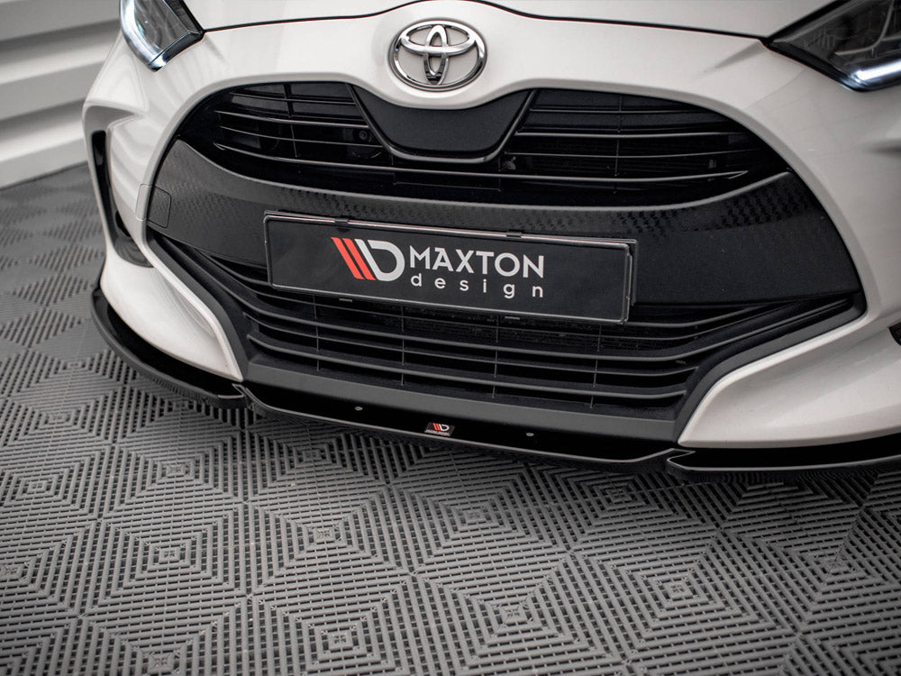 Front Splitter V.1 + Flaps compatible with Toyota Yaris Mk4