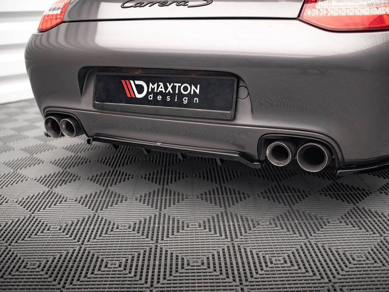 MAXTON DESIGN Central Rear Splitter (Vertical Bars) Porsche 911 Carrera / Carrera GTS 997 Facelift