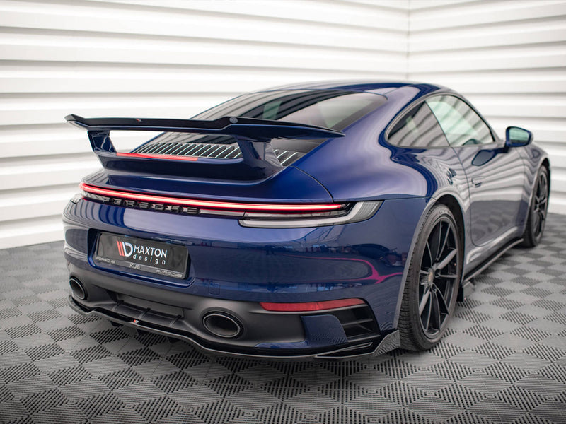 MAXTON DESIGN Central Rear Splitter V.2 (Vertical Bars) Porsche 911 Carrera Aero 992