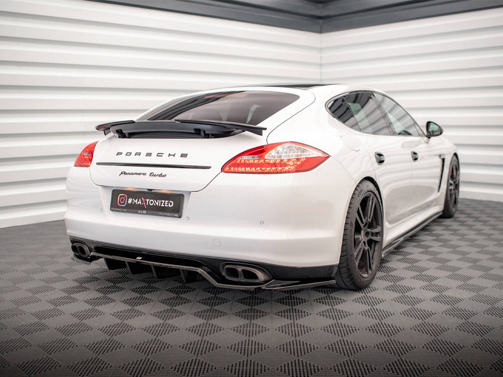 MAXTON DESIGN Central Rear Splitter (Vertical Bars) Porsche Panamera Turbo 970