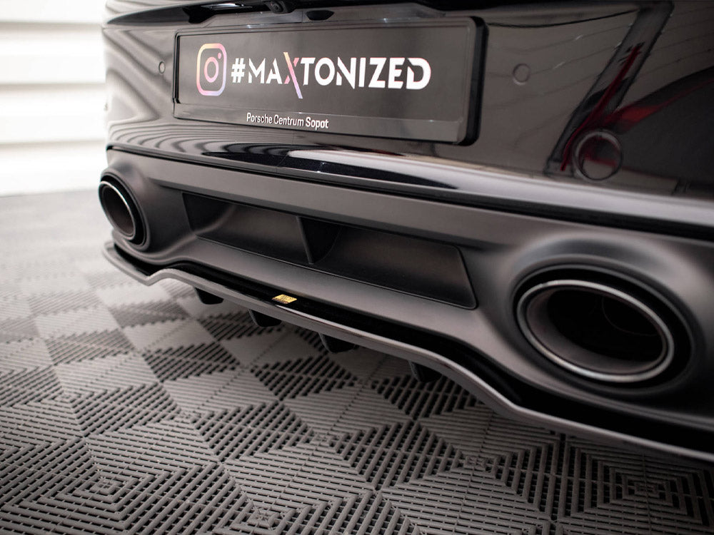 MAXTON DESIGN Central Rear Splitter (Vertical Bars) Porsche 911 Turbo S 992