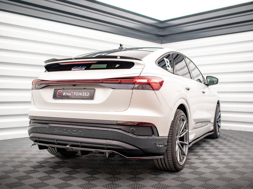 MAXTON DESIGN Central Rear Splitter (Vertical Bars) Audi Q4 e-Tron Sportback Mk1