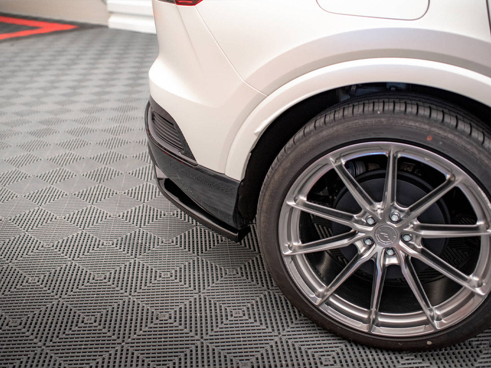 Rear Splitter (Vertical Bars) compatible with Audi Q4 e-tron Sportback S Line Mk1