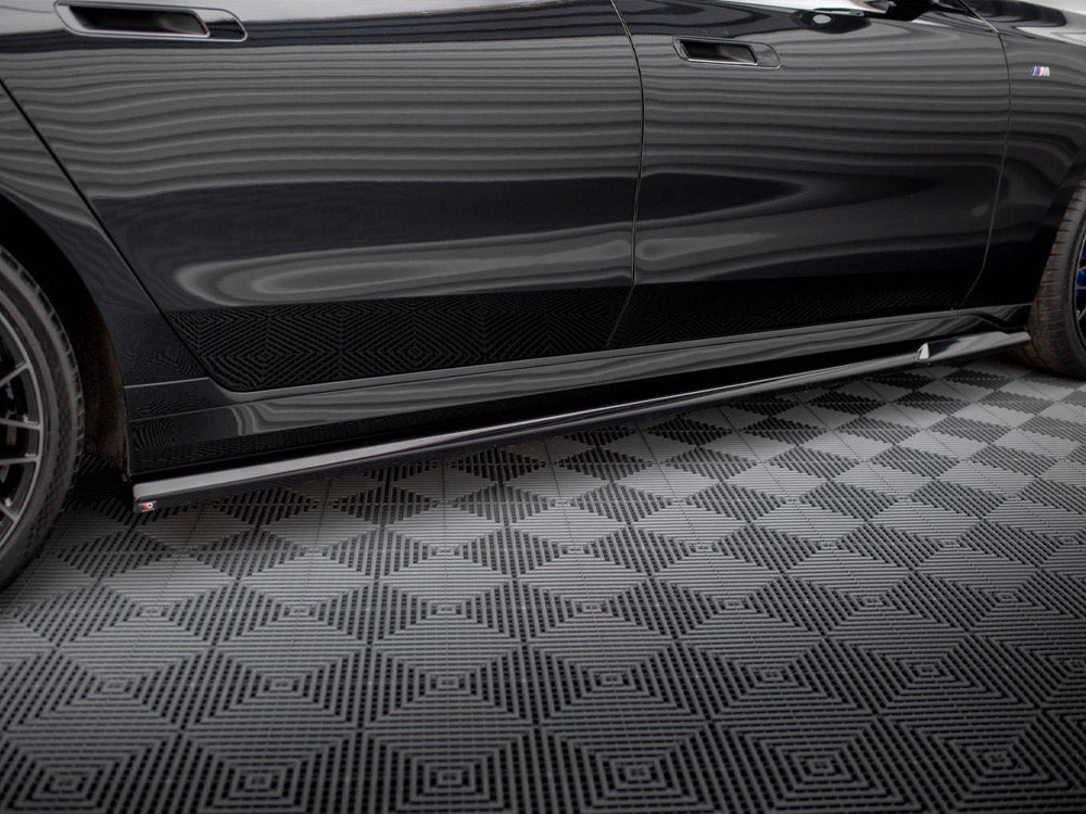 Side Skirt Diffusers V.1 compatible with BMW 740d xDrive M-Pack / 740i xDrive M-Pack G70