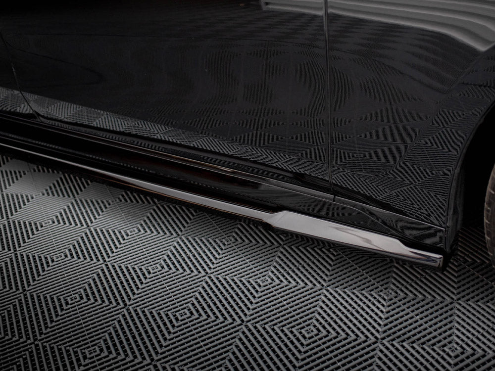 Side Skirt Diffusers V.1 compatible with BMW 740d xDrive M-Pack / 740i xDrive M-Pack G70