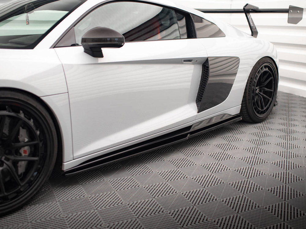 Side Skirts Diffusers V.2 compatible with Audi R8 Mk2 Facelift