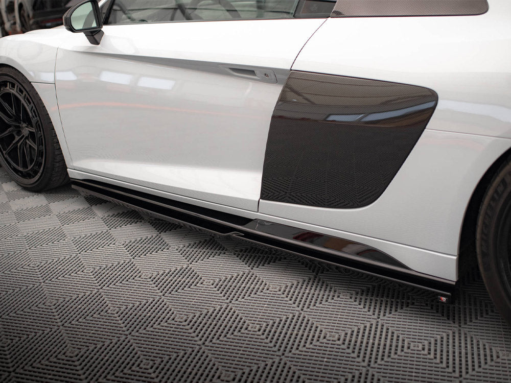 Side Skirts Diffusers V.2 compatible with Audi R8 Mk2 Facelift