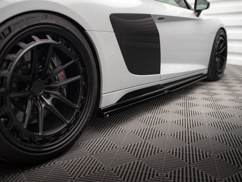 Side Skirts Diffusers V.2 compatible with Audi R8 Mk2 Facelift