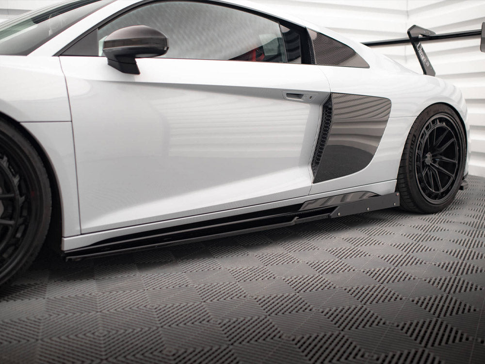 Side Skirts Diffusers V.2 + Flaps compatible with Audi R8 Mk2 Facelift