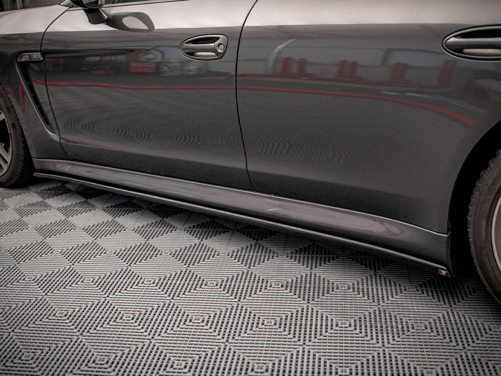 Side Skirts Diffusers V.2 compatible with Porsche Panamera / Panamera Diesel / Panamera Turbo 970