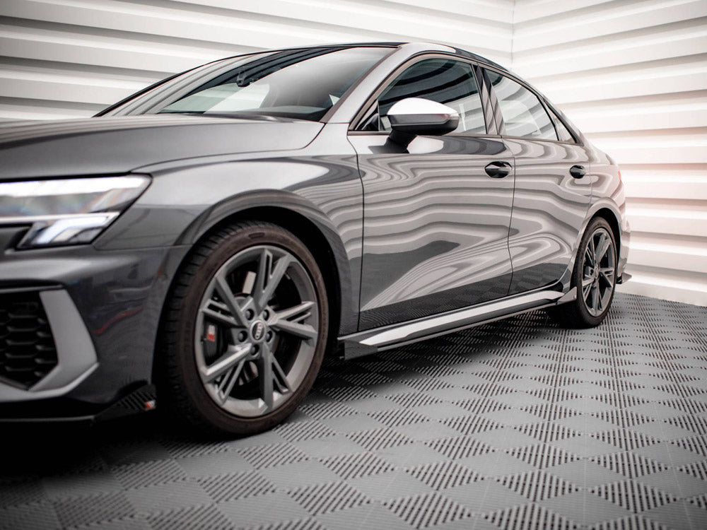 Side Flaps compatible with Audi S3 / A3 S Line 8Y / 8Y Facelift