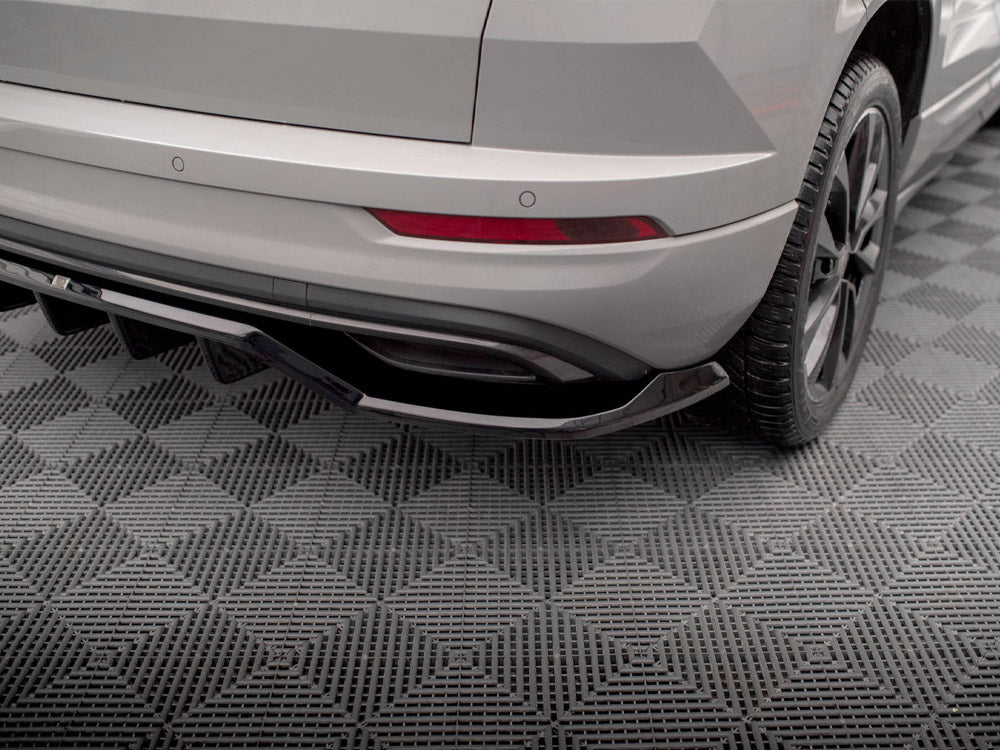 Rear Splitter (Vertical Bars) compatible with Skoda Karoq Sportline Mk1 Facelift - Carbon Look