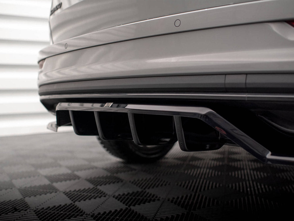 Rear Splitter (Vertical Bars) compatible with Skoda Karoq Sportline Mk1 Facelift - Carbon Look