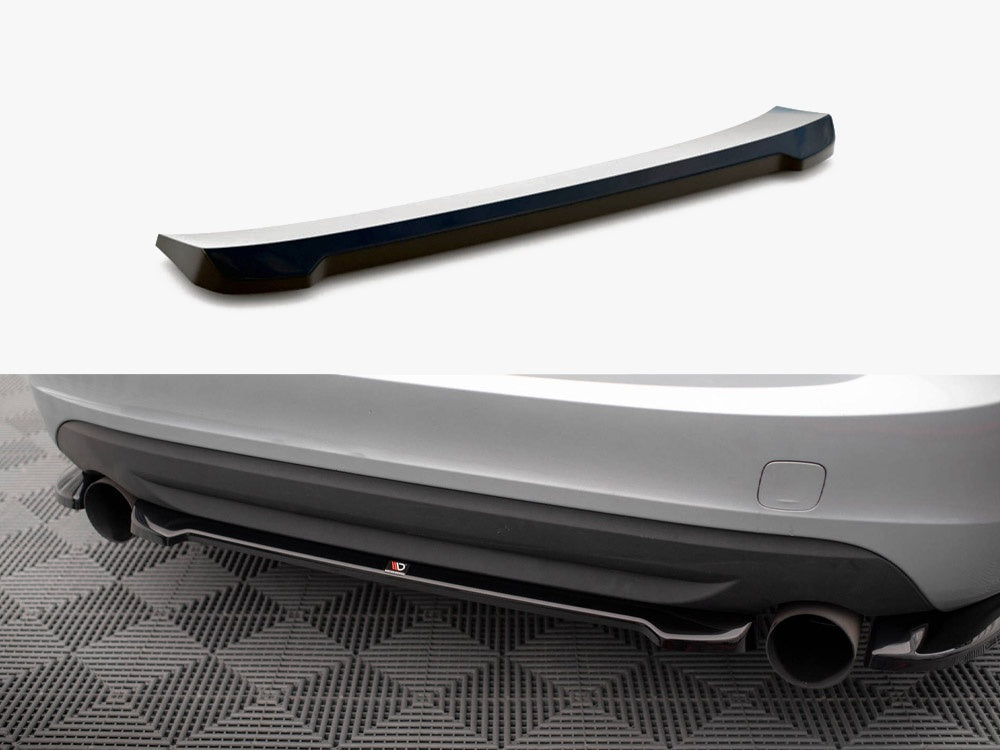 Central Rear Splitter compatible with Volvo S60 R-Design Mk2