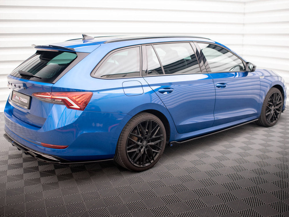 Side Skirts Diffusers V.1 compatible with Skoda Octavia Mk4 - Carbon Look