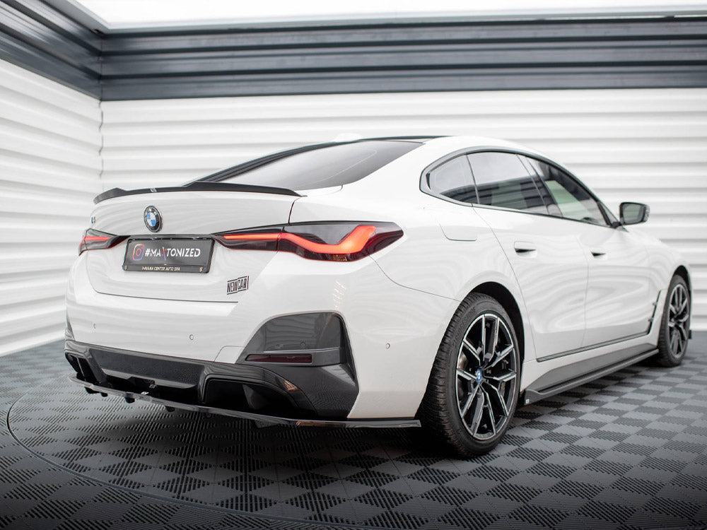 Central Rear Splitter (Vertical Bars) V.1 compatible with BMW i4 M-Pack G26