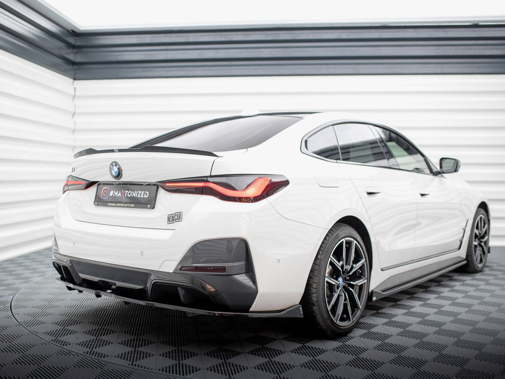 MAXTON DESIGN Central Rear Splitter (Vertical Bars) V.2 BMW i4 M-Pack G26