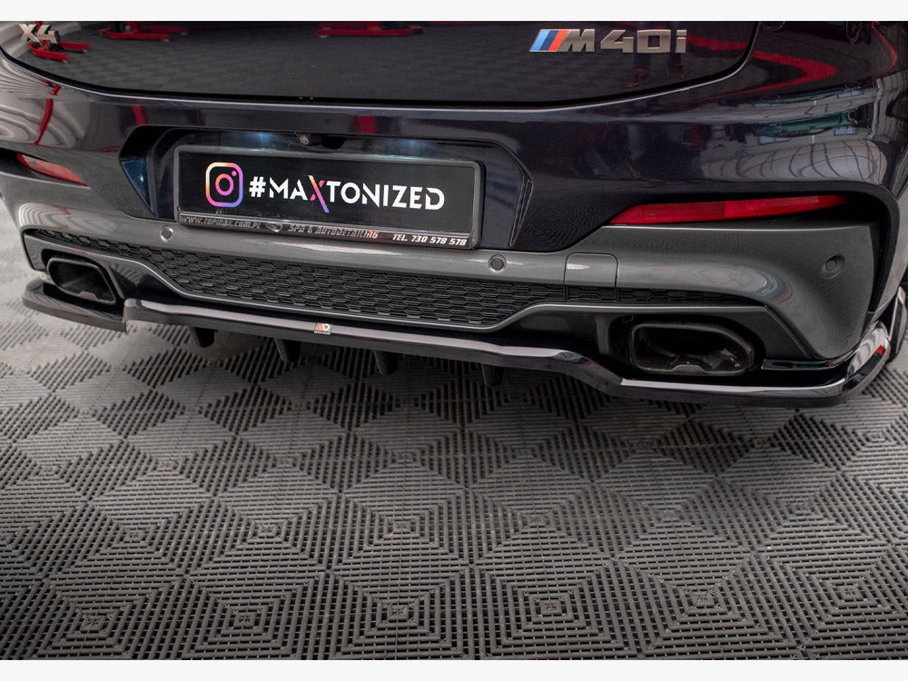 MAXTON DESIGN Central Rear Splitter (Vertical Bars) V.2 BMW X4 M-Pack G02