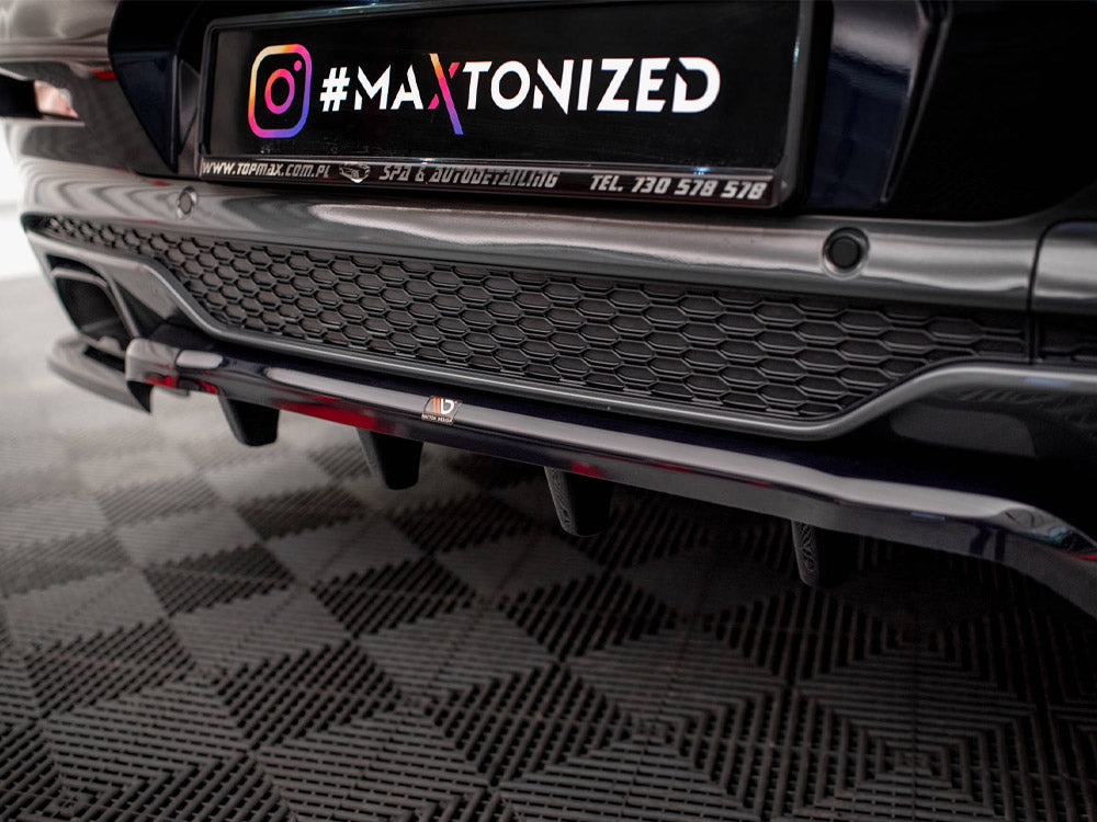 MAXTON DESIGN Central Rear Splitter (Vertical Bars) V.2 BMW X4 M-Pack G02
