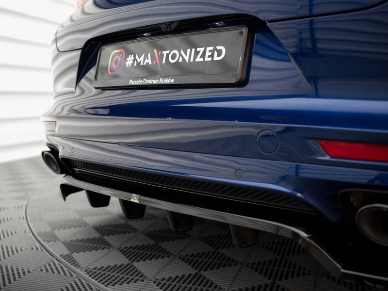 MAXTON DESIGN Central Rear Splitter (Vertical Bars) Porsche Panamera E-Hybrid 971 Facelift