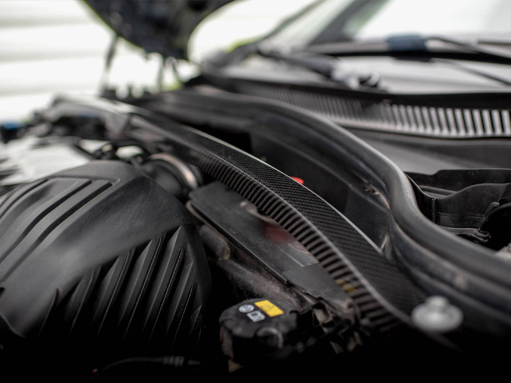 MAXTON DESIGN Carbon Fiber Strut Bar Cover BMW 1 F40 M135i