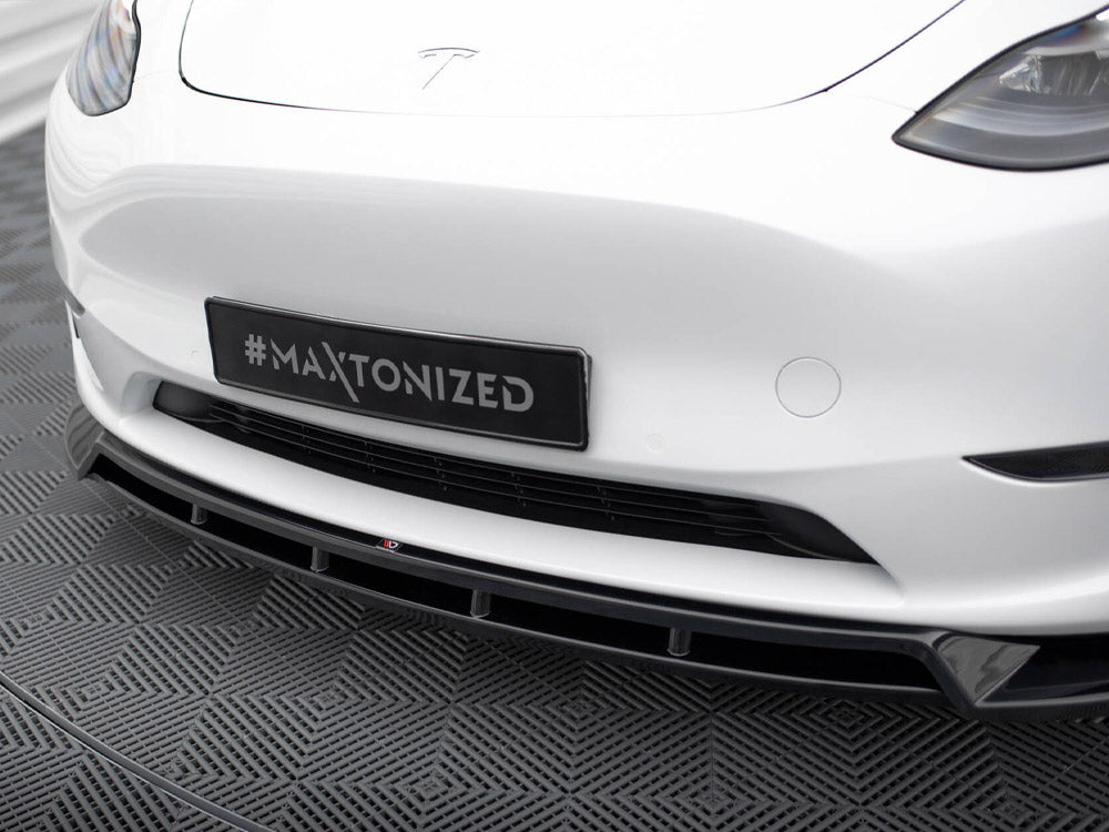 Front Splitter V.2 compatible with Tesla Model Y