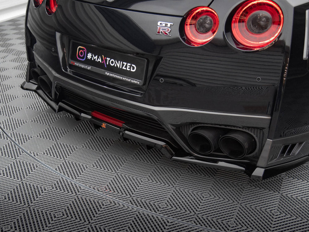 Central Rear Splitter (Vertical Bars) compatible with Nissan GT-R R35 Facelift