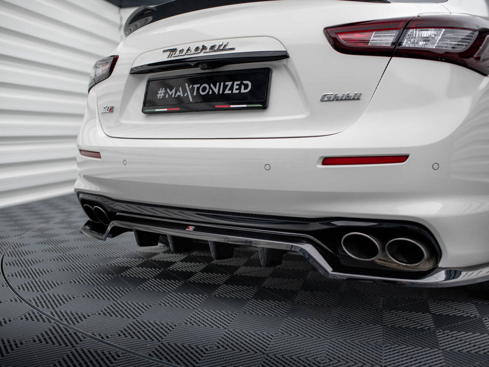 Rear Splitter (Vertical Bars) compatible with Maserati Ghibli Mk3 Facelift
