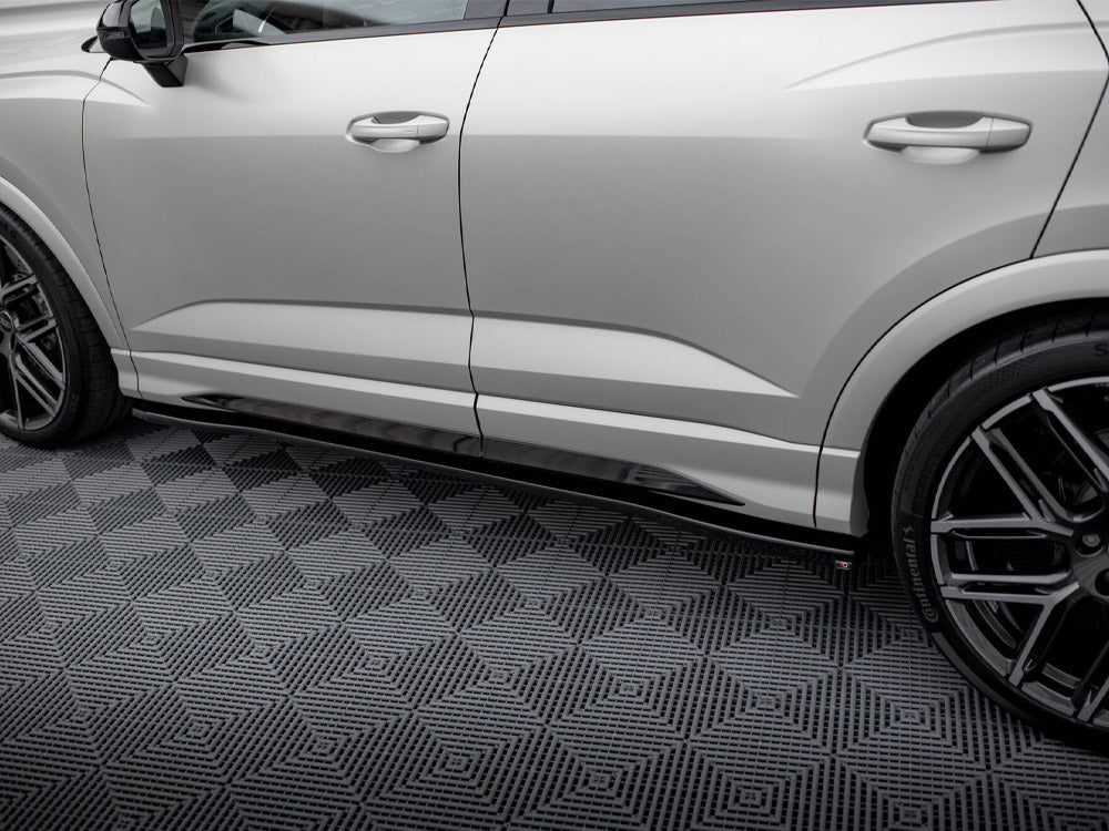 Side Skirts Diffusers V.2 compatible with Audi Q3 S Line / RS Q3 Sportback / SUV F3
