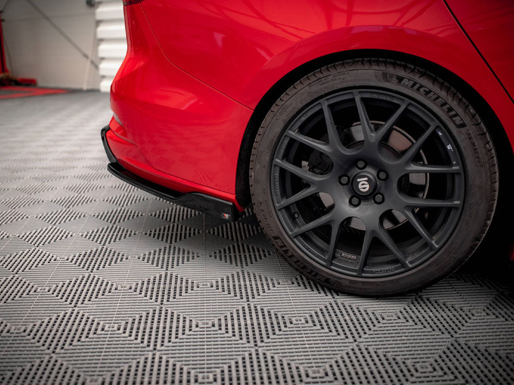 Rear Side Splitters V.8 compatible with Ford Focus ST Estate Mk4