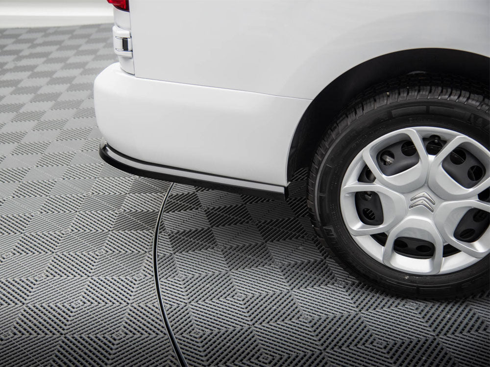 Central Rear Splitter (Vertical Bars) compatible with Citroen Jumpy L3 Mk3