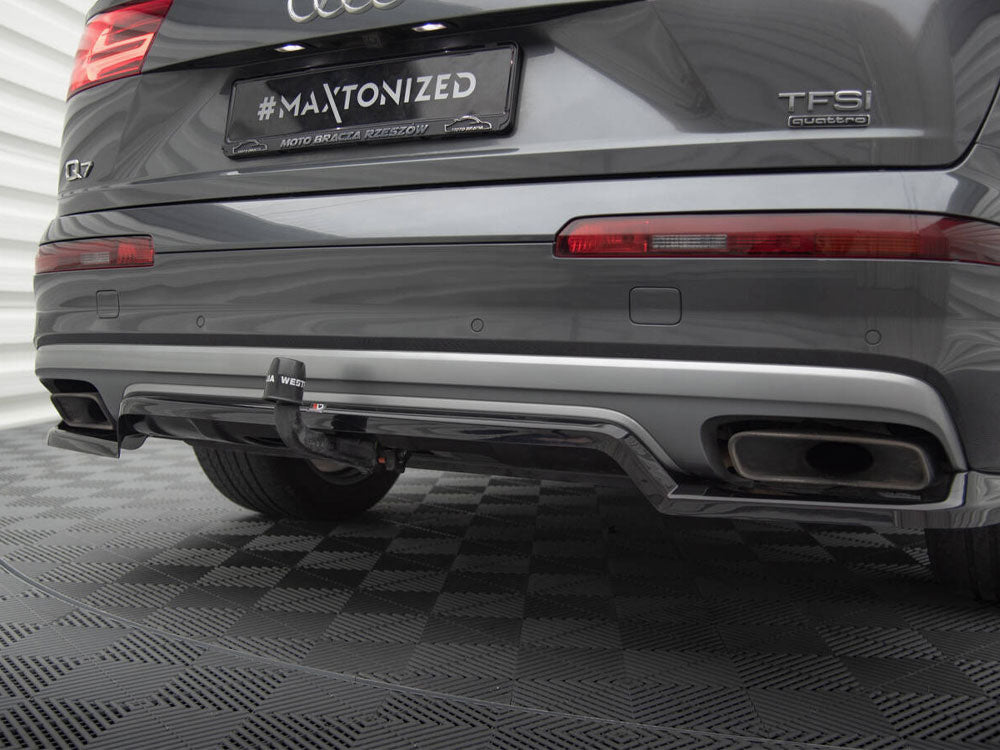 Central Rear Splitter (Vertical Bars) compatible with Audi Q7 Mk2