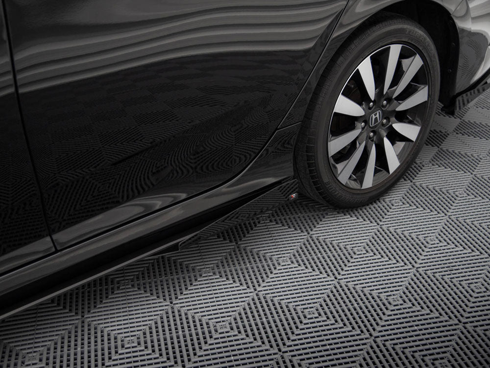 Street PRO Side Skirts Diffusers + Flaps compatible with Honda Civic Mk10