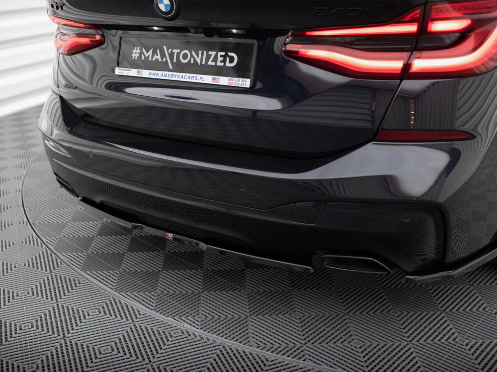 Central Rear Splitter compatible with BMW 6 GT G32 M-Pack
